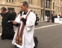 Des catholiques intégristes Des catholiques intégristes